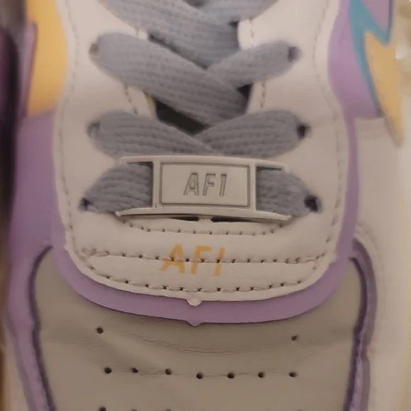 Nike Kids Multicolor Pastel Sneakers - Picture 8 of 8